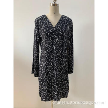 V-Neck Chiffon Knee-Length Dress For Ladies